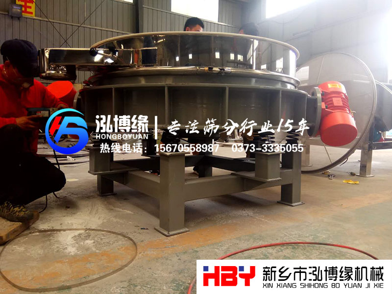 為什么購買的 直排式篩粉機底座會震裂？